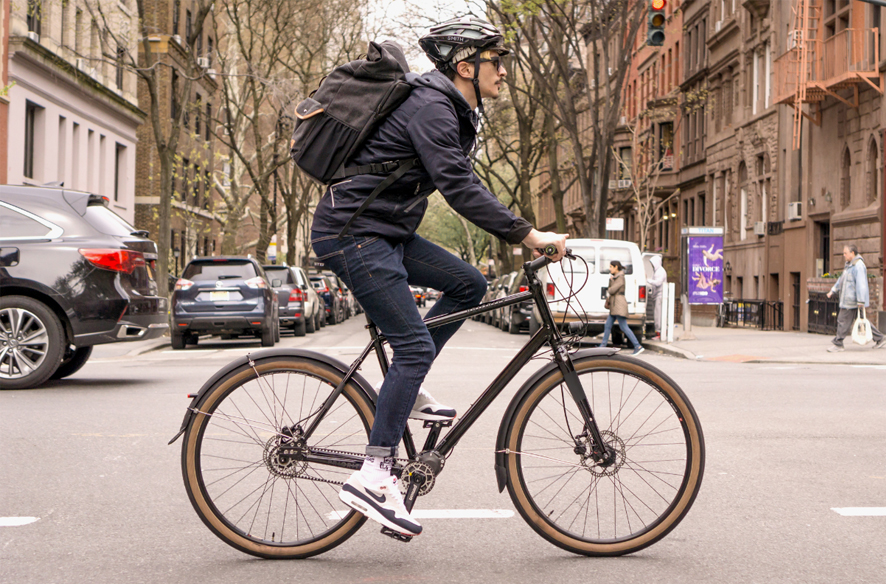 Cómo ajustar los desviadores delantero y trasero de las bicicletas de montaña